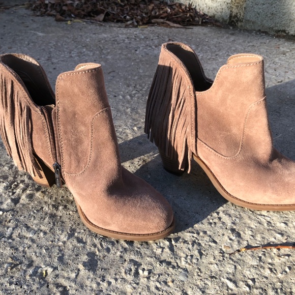 Jessica Simpson low heel boots - Picture 5 of 5
